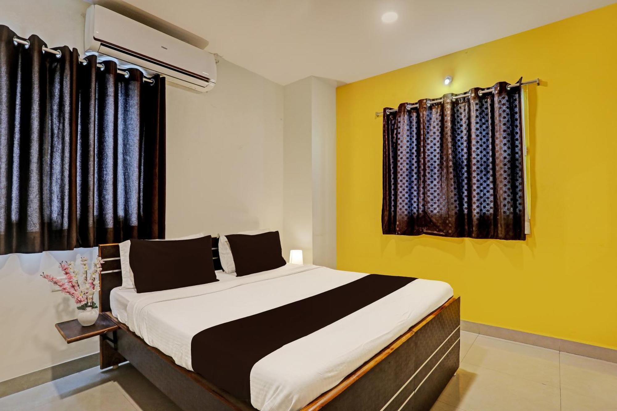 Capital O Saharsh Grand Near Shilparamam Hyderabad Luaran gambar